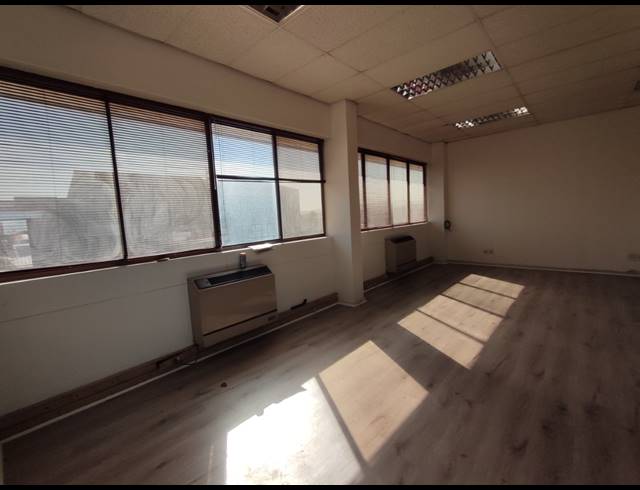 300M² OFFICE TO LET IN MAITLAND